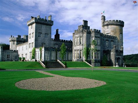 Terryland Castle di Kota Galway, Republik Irlandia
